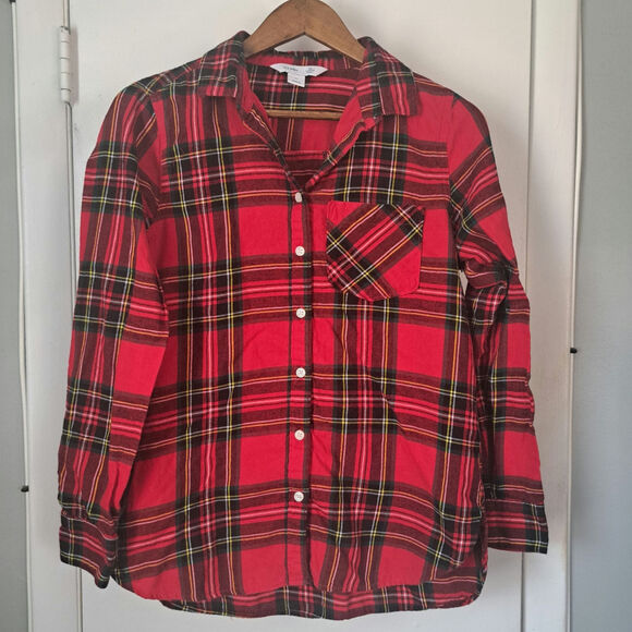 Old Navy Tops - Old Navy Classic Plaid Flannel Red Button Down Shirt Medium